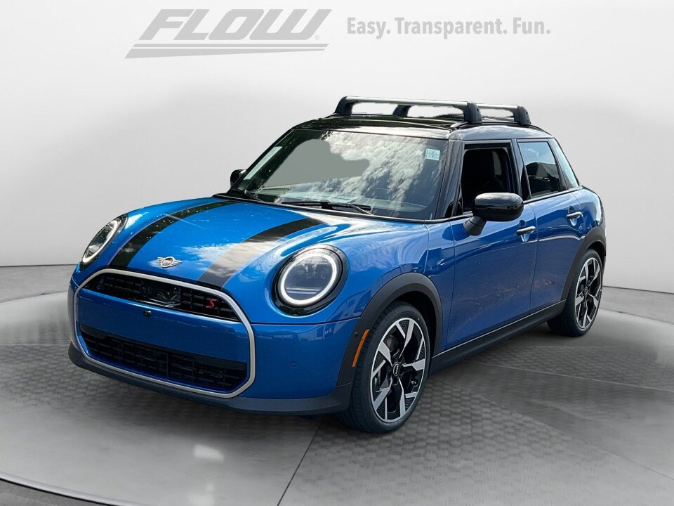 2025 Mini Cooper 4 Door Hardtop Iconic photo 3