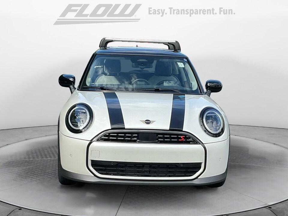2025 Mini Cooper Hardtop S photo 2