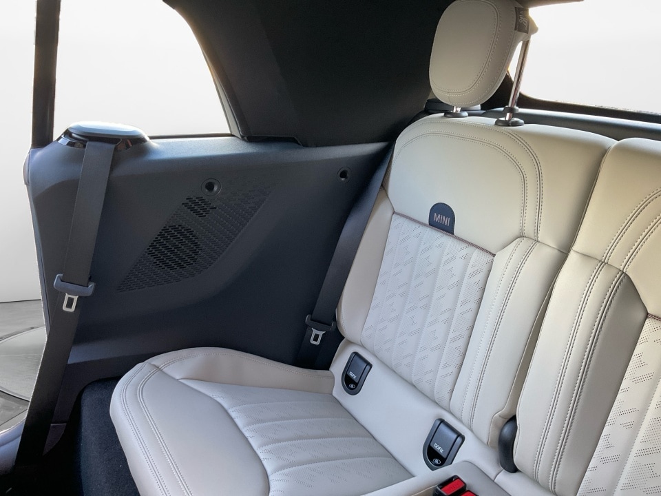 2026 MINI Convertible S - Photo 13