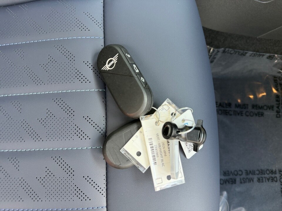 2026 MINI Convertible Base - Photo 34