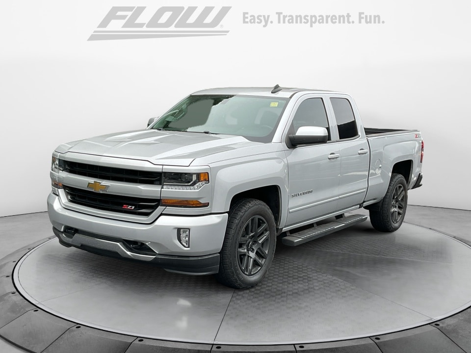 2019 Chevrolet Silverado 1500 LT photo 3
