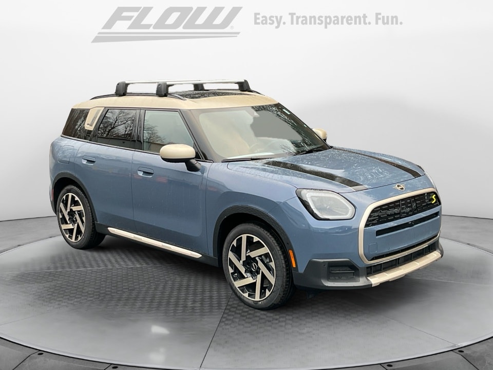 2025 MINI Countryman SE's photo