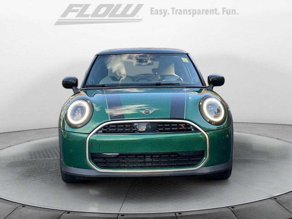2025 Mini Cooper Hardtop S photo 2
