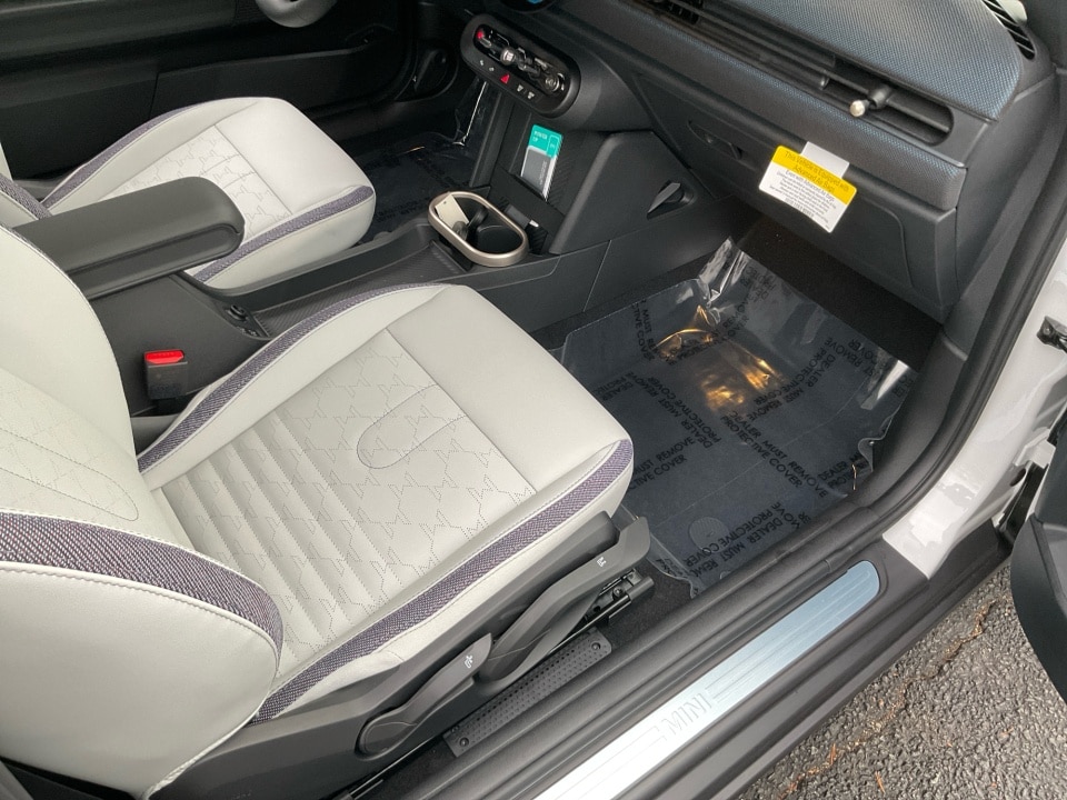 2026 MINI Convertible S - Photo 28