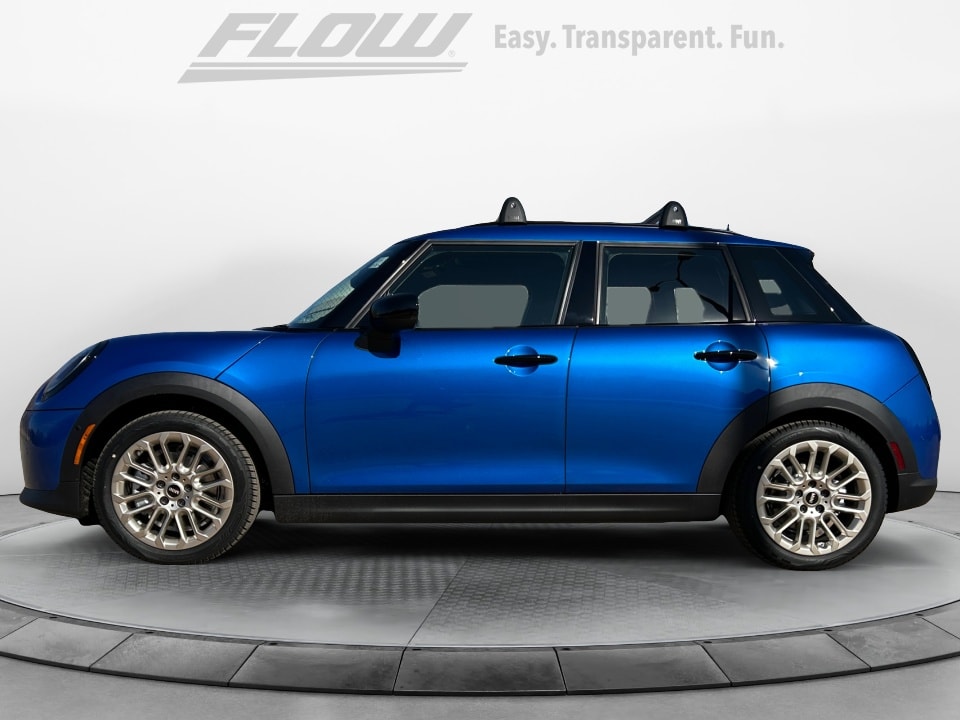 2025 MINI Hardtop 4 Door Base - Photo 4