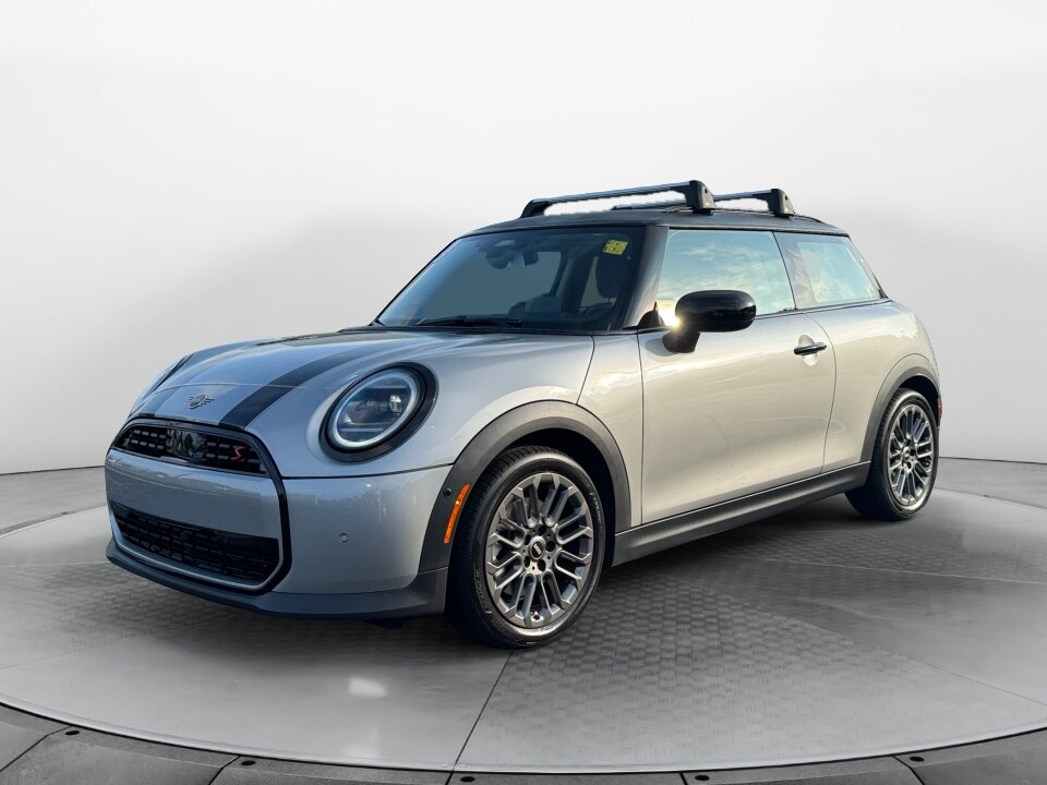 2025 Mini Cooper Hardtop S photo 3