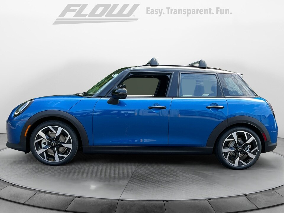 2025 Mini Cooper 4 Door Hardtop Iconic photo 4