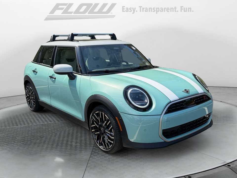 2026 MINI Hardtop Cooper S's photo