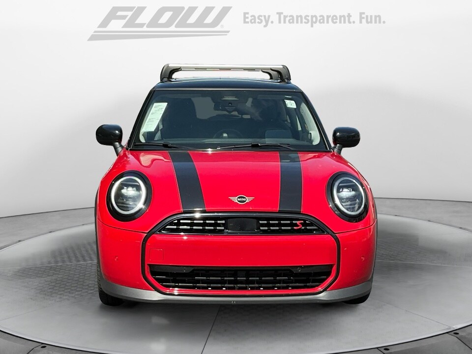 2025 Mini Cooper Hardtop S photo 2