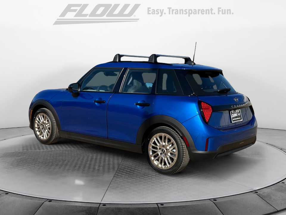 2025 MINI Hardtop 4 Door Base - Photo 5