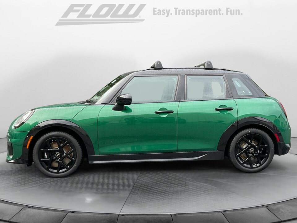 2026 Mini Cooper S 4 Door Iconic photo 3