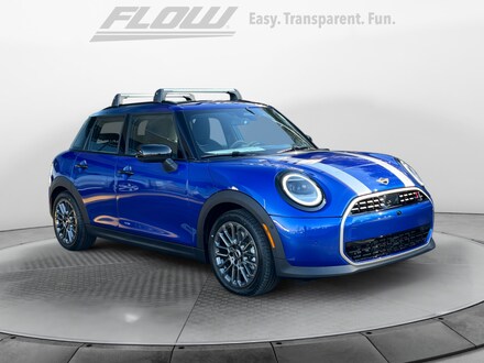 2025 MINI Hardtop 4 Door Iconic Hatchback