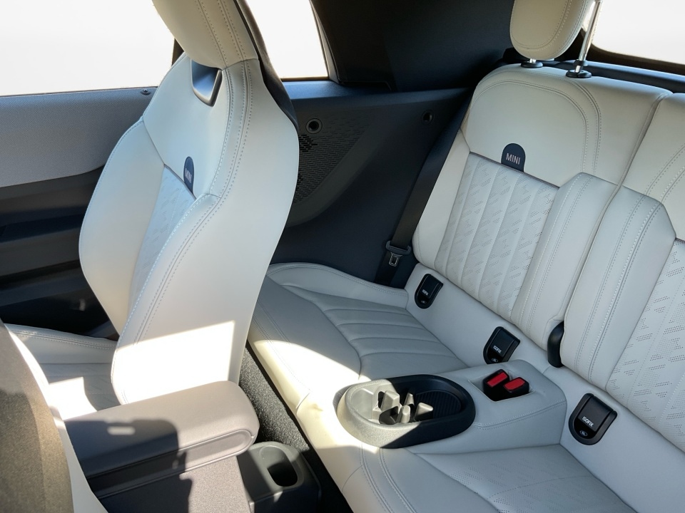 2026 MINI Convertible S - Photo 13