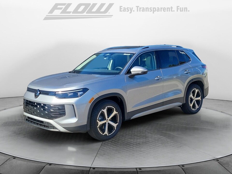 2026 Volkswagen Tiguan SE photo 3