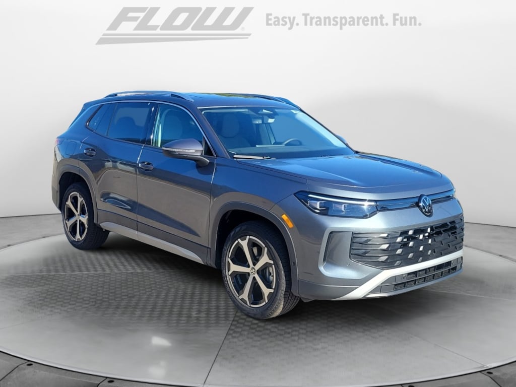 New 2026 Volkswagen Tiguan SE SUV