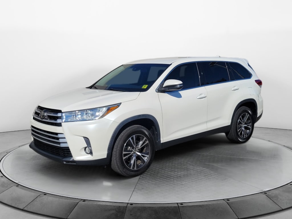 Used 2019 Toyota Highlander LE Plus SUV