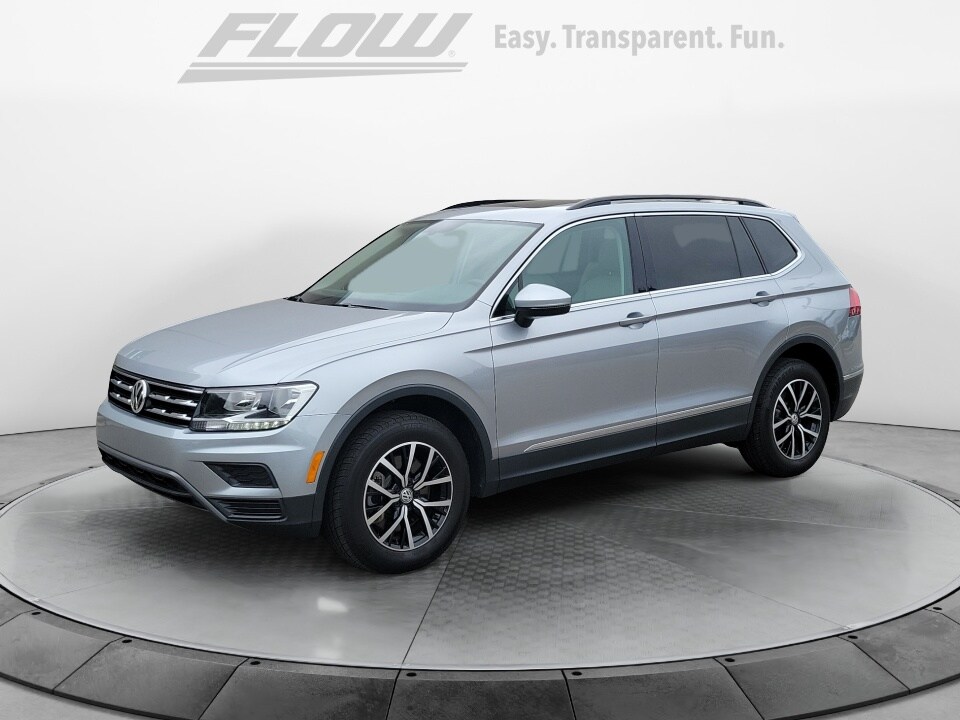 2021 Volkswagen Tiguan SE photo 2