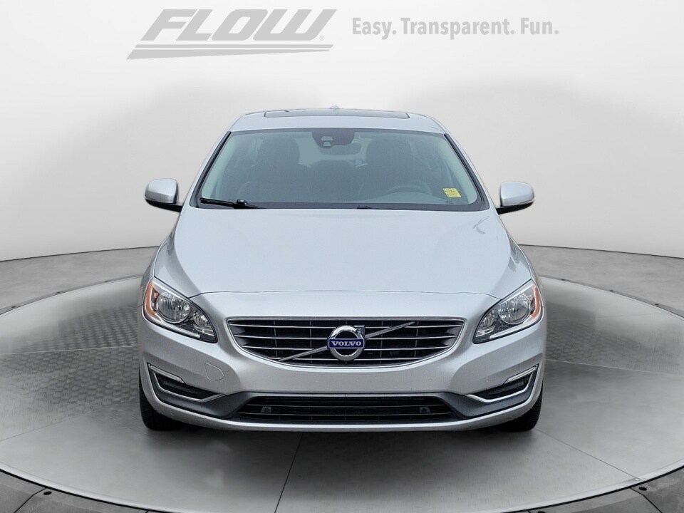 2018 Volvo S60 Inscription T5 photo 2