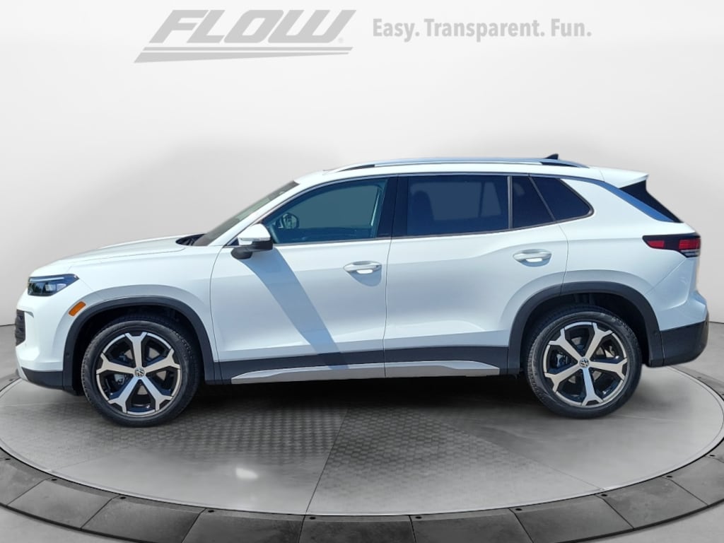 New 2026 Volkswagen Tiguan SE SUV