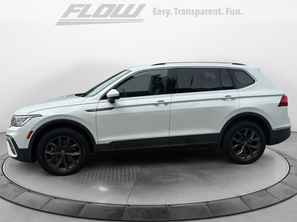 Used 2023 Volkswagen Tiguan SE SUV