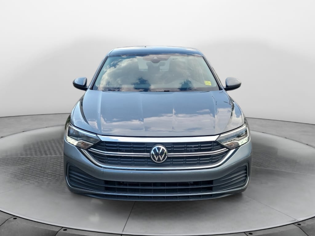 Certified 2024 Volkswagen Jetta SE Sedan