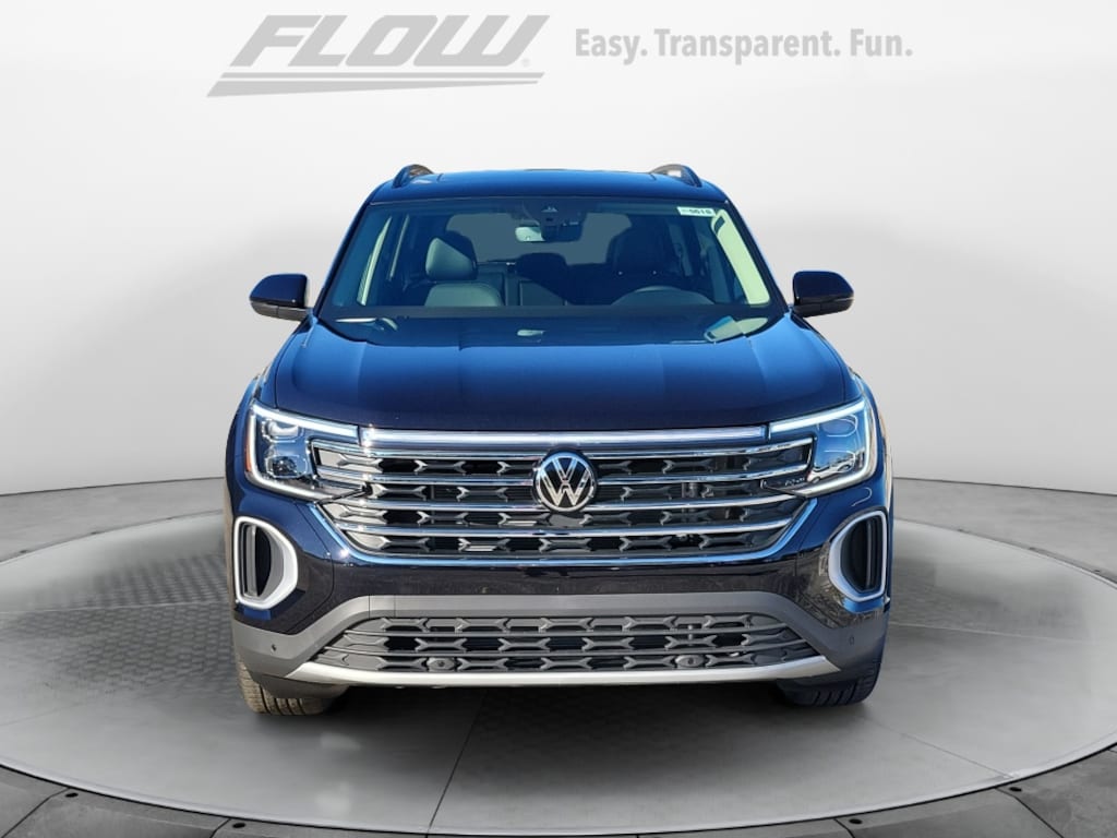 New 2026 Volkswagen Atlas SE with Technology SUV