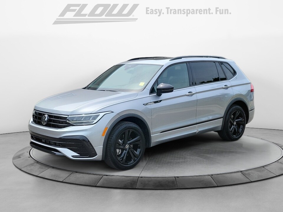 2024 Volkswagen Tiguan SE R-Line Black photo 2
