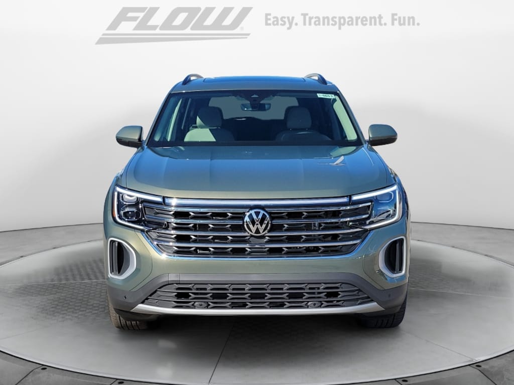 New 2026 Volkswagen Atlas SE with Technology SUV