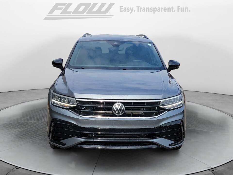 2023 Volkswagen Tiguan SE R-Line Black photo 2