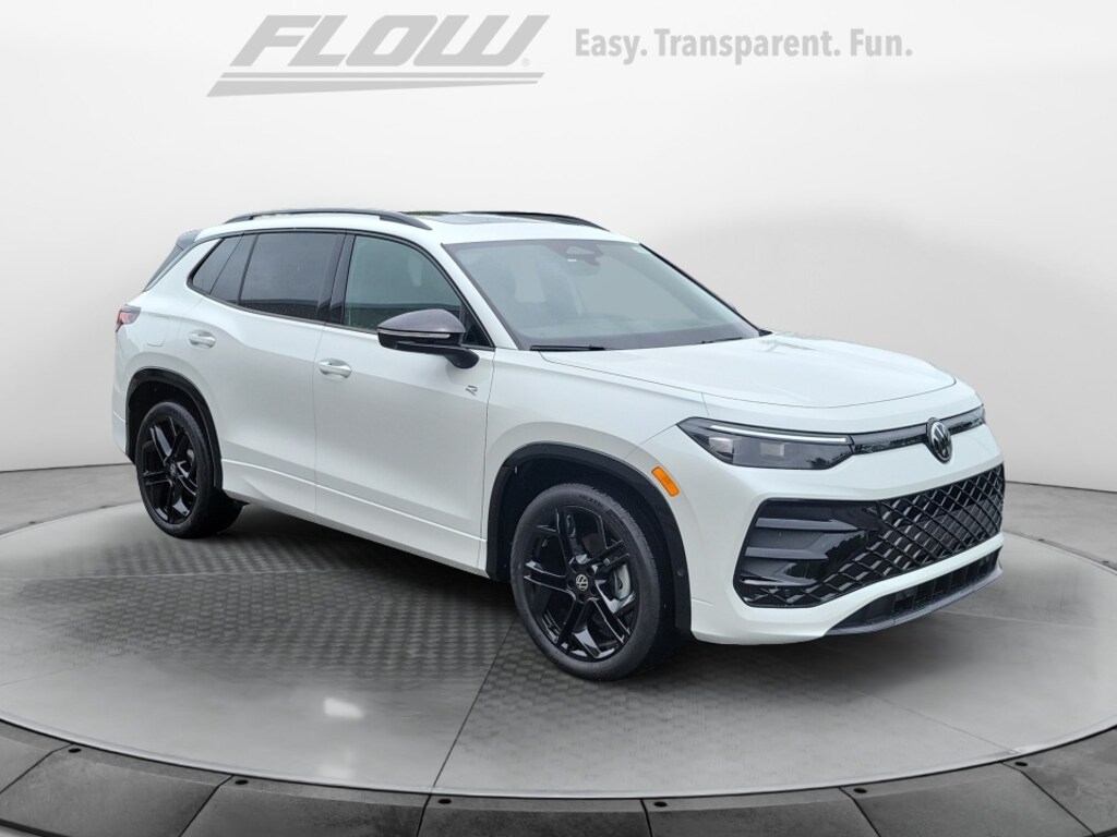 New 2026 Volkswagen Tiguan SE R-Line Black SUV