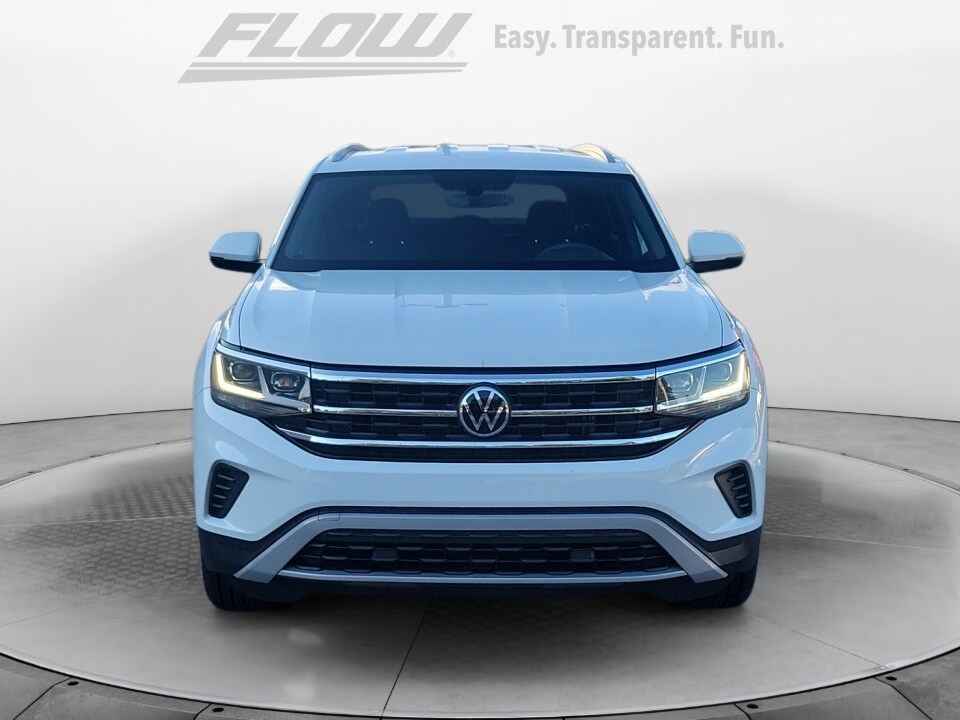 2021 Volkswagen Atlas Cross Sport photo 2