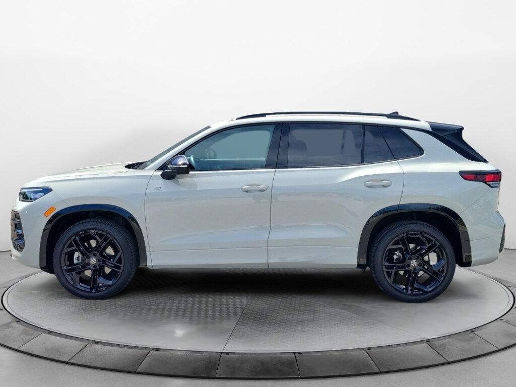 Used 2026 Volkswagen Tiguan SE R-Line Black SUV