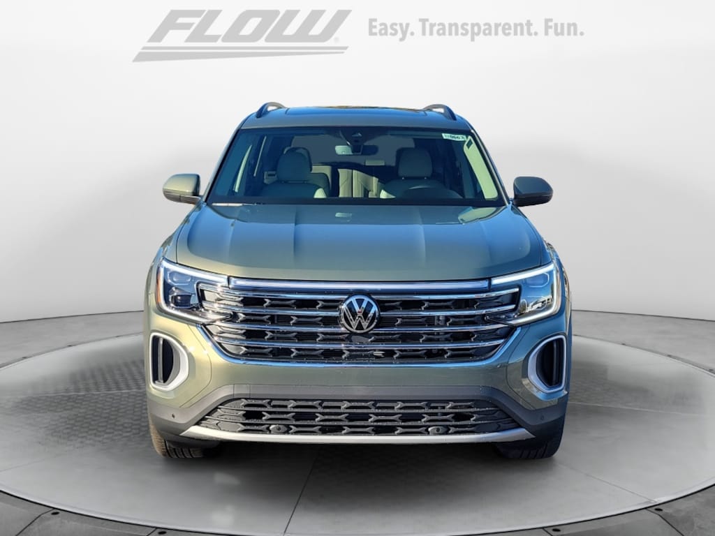 New 2026 Volkswagen Atlas SE with Technology SUV