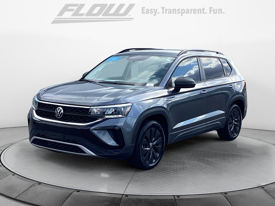 2022 Volkswagen Taos S photo 3