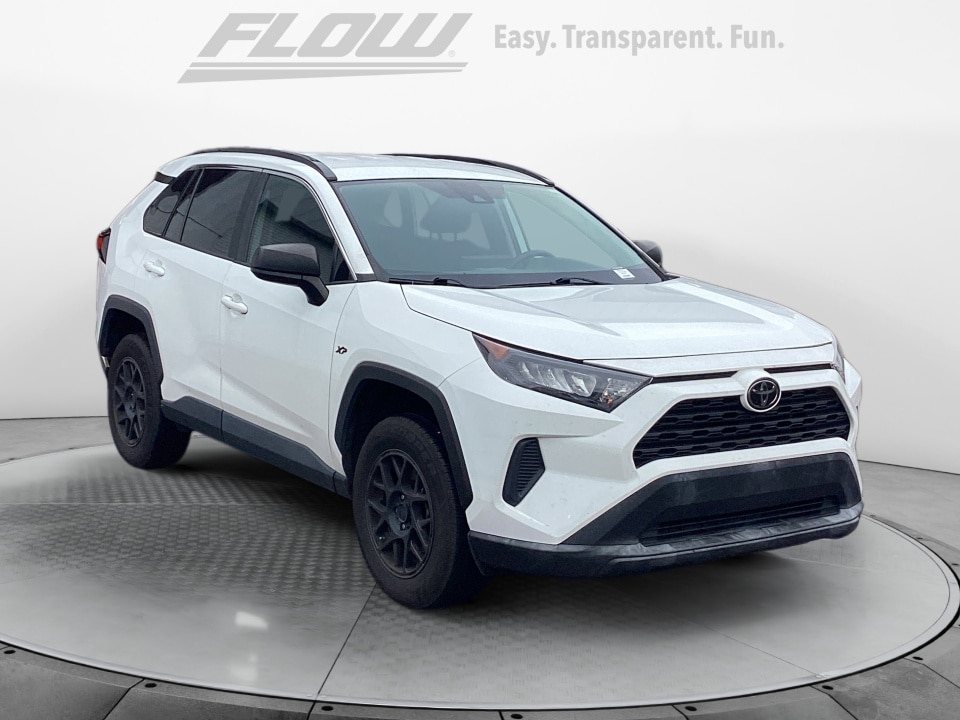 2020 Toyota RAV4 LE