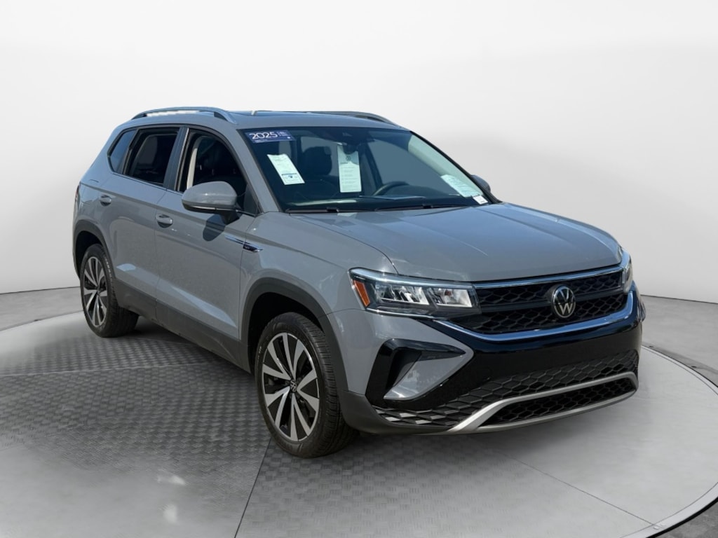 Used 2023 Volkswagen Taos SE SUV