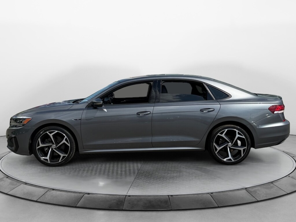 Used 2021 Volkswagen Passat 2.0T R-Line Sedan