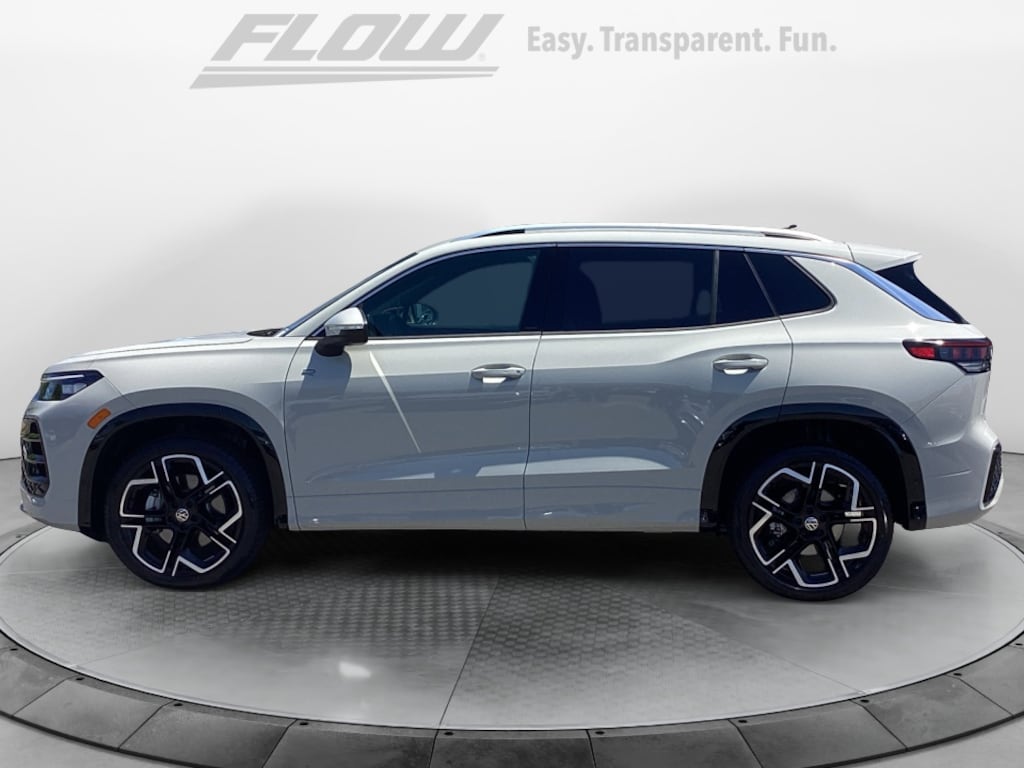 New 2026 Volkswagen Tiguan SEL R-Line Turbo SUV