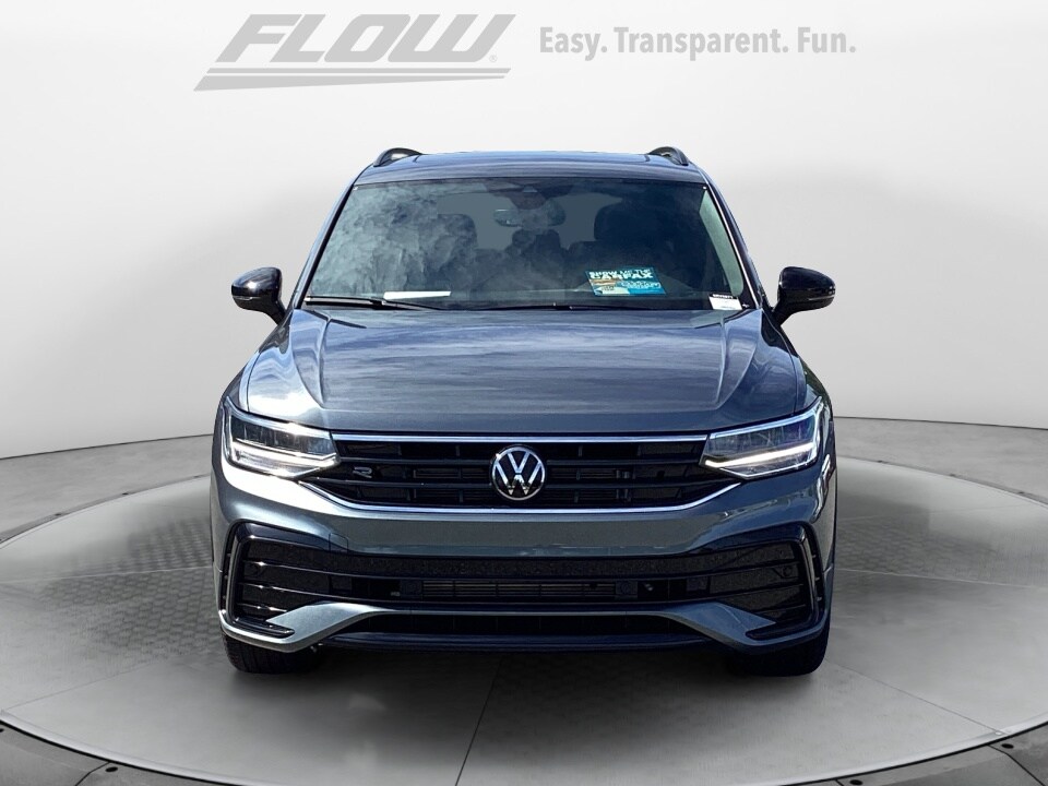 2024 Volkswagen Tiguan SE R-Line Black photo 2