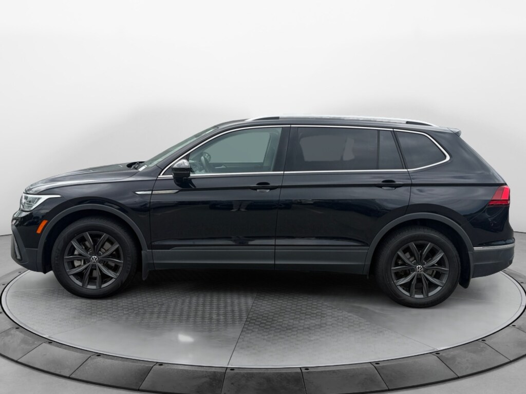 Certified 2022 Volkswagen Tiguan SE SUV