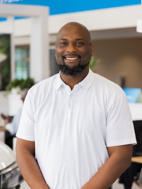 Staff member Ruben James from 147427279f28