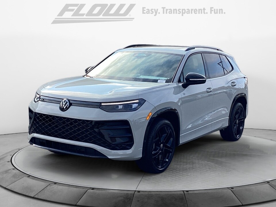 2026 Volkswagen Tiguan SE R-Line Black photo 2