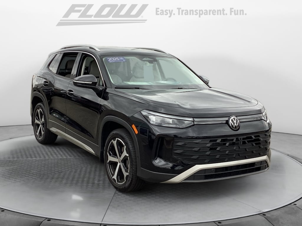 Certified 2025 Volkswagen Tiguan 2.0T SE SUV