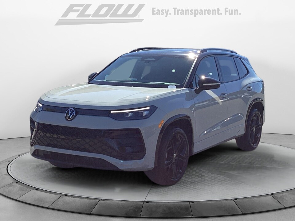 2026 Volkswagen Tiguan SE R-Line Black photo 2