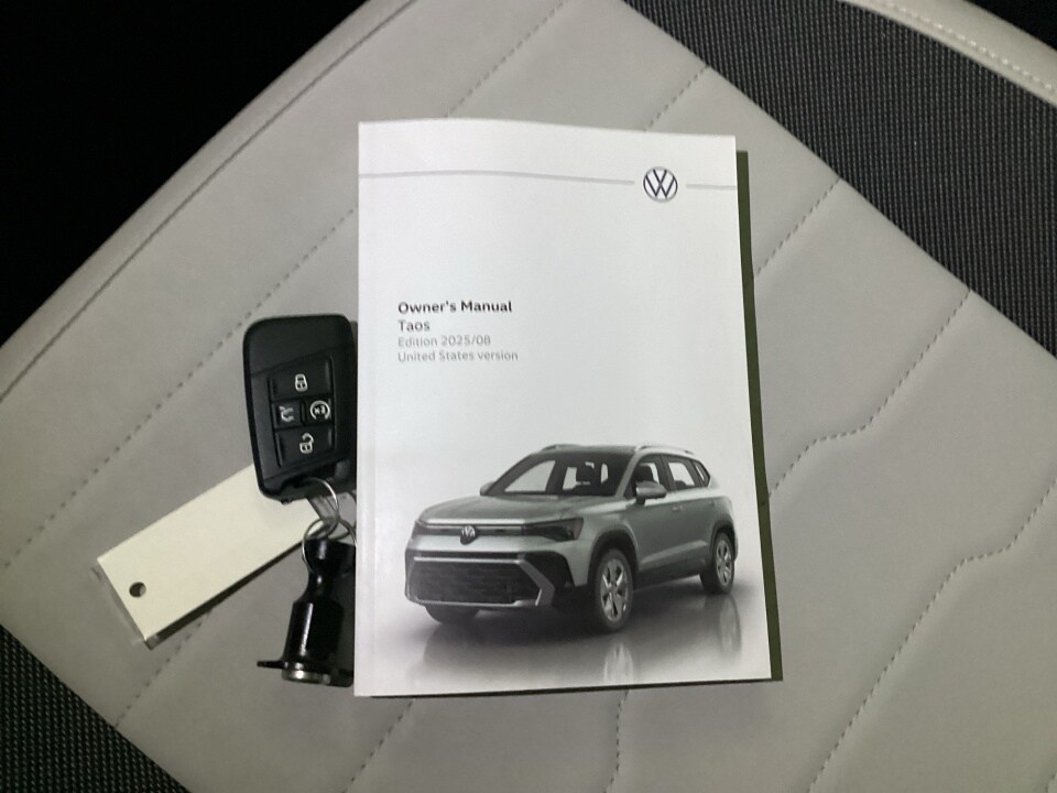 2026 Volkswagen Taos SE - Photo 34