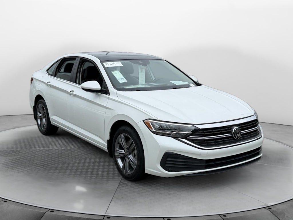 Certified 2024 Volkswagen Jetta SE Sedan