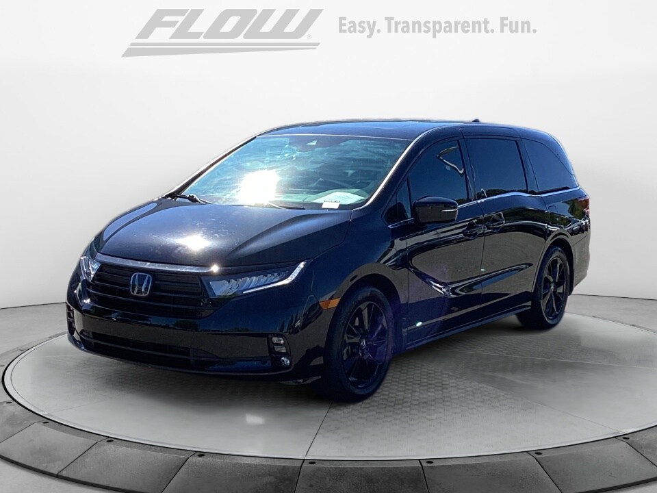 2023 Honda Odyssey Sport photo 3