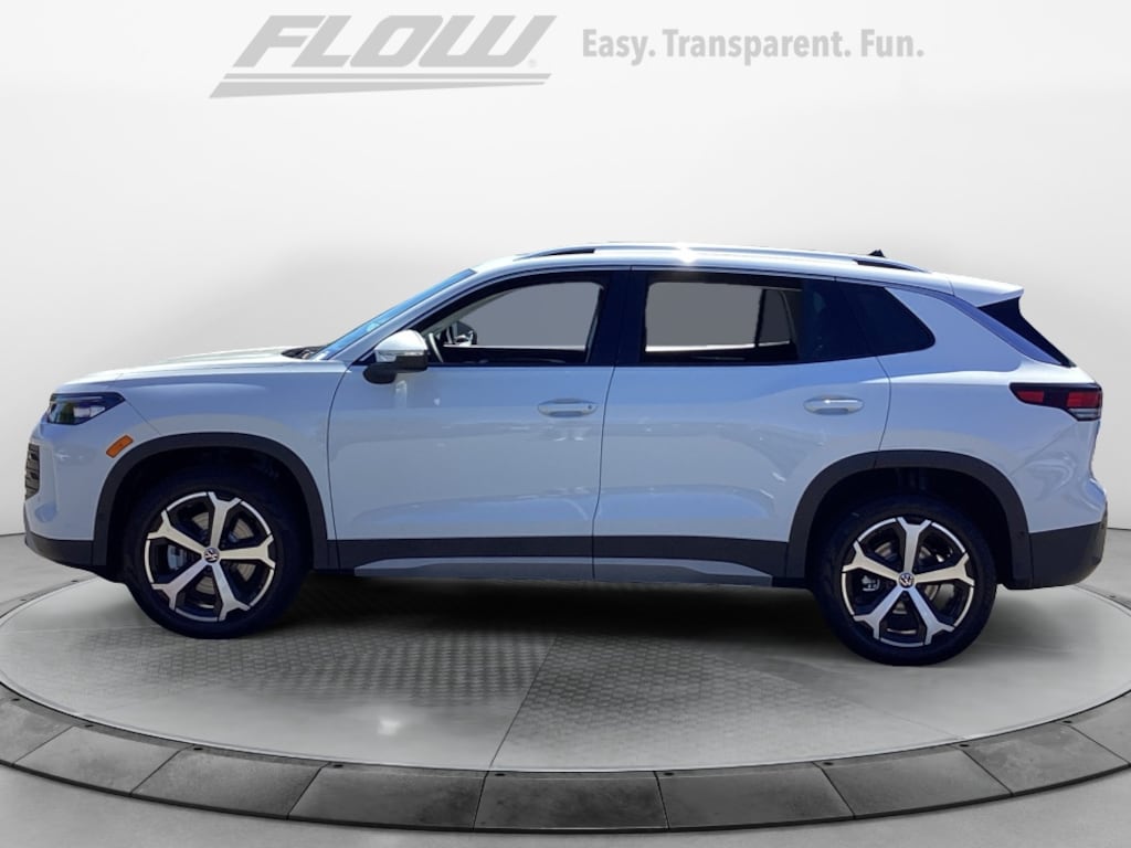 New 2026 Volkswagen Tiguan 2.0T SE SUV