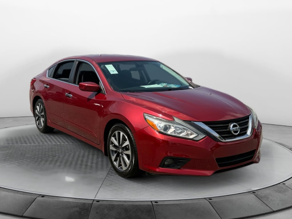 Used 2017 Nissan Altima 2.5 SV Sedan