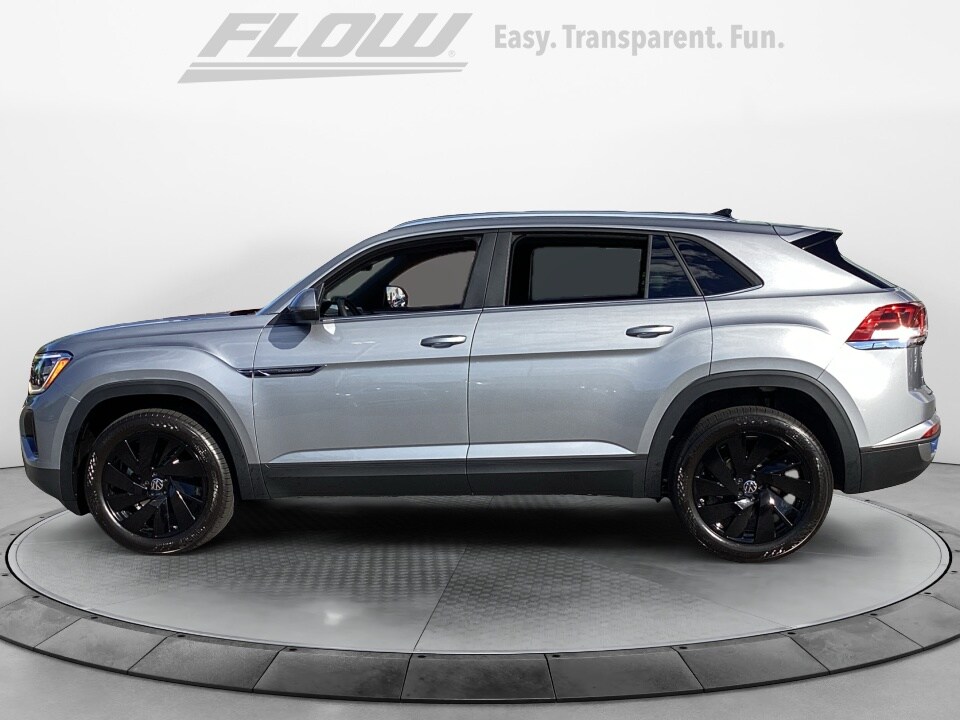 2026 Volkswagen Atlas Cross Sport SE Technology photo 3